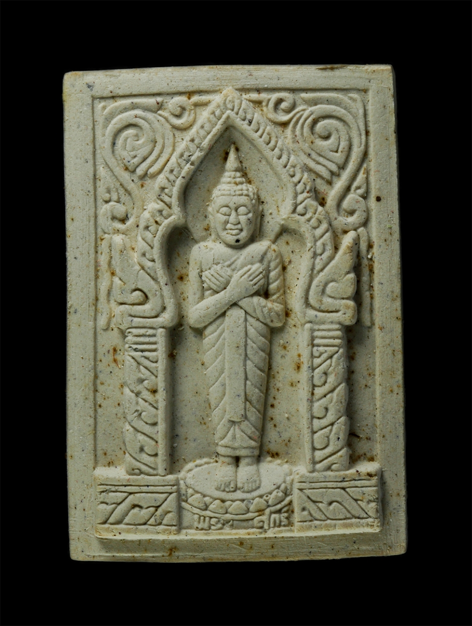 21Dec24 (48)pศุกร์.jpg - พระประจำวันศุกร์ ปางรำพึง พระผงของขวัญมหามงคล หลวงพ่อมหาสวัสดิ์ สำหนักเม้าสุขขา จ.ชลบุรี ประธานจุดเทียนชัย พระเกจิอาจารย์หลายท่าน ร่วมปลุกเสก ปี2542 ร [..] | https://kamulet.in.th